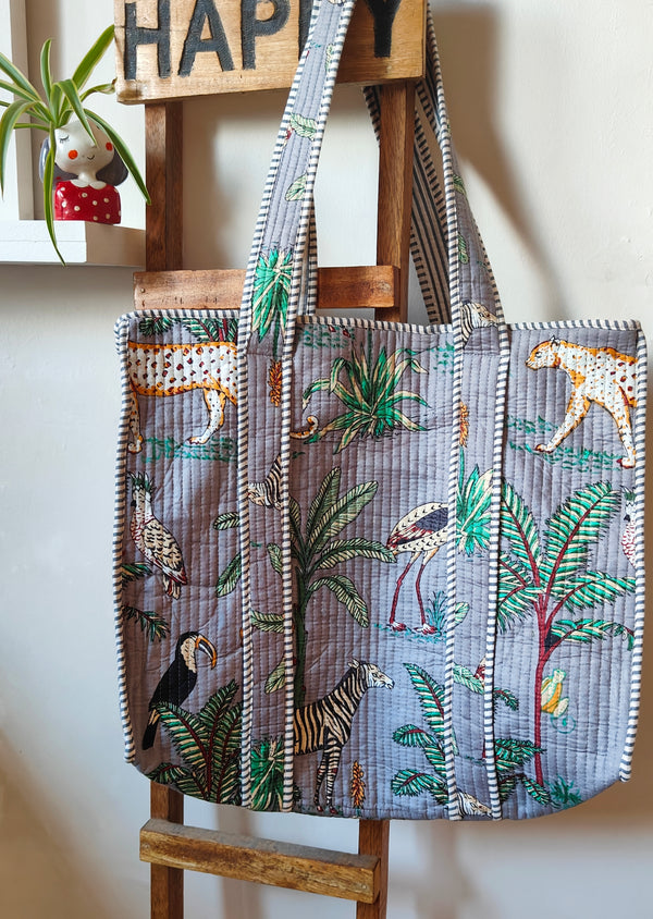 Jungle Tote Grey (With Zipper)